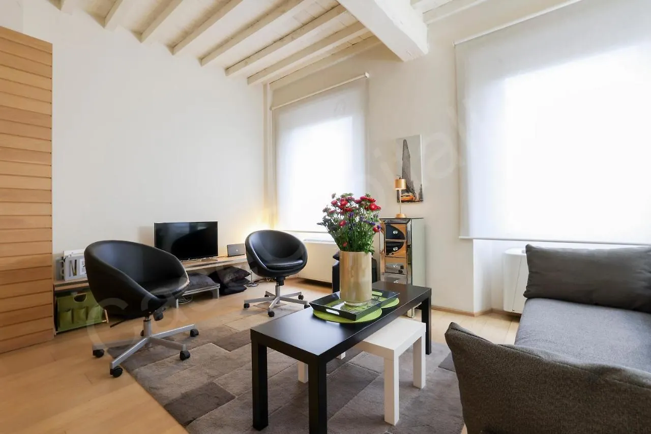 Caseospitali - Maison Dolcevita Elegante Bilocale A Due Passi Dall'Arno Florence